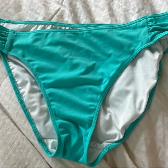 Victoria's Secret Blue Bikini Classic Cut - Picture 3 of 6